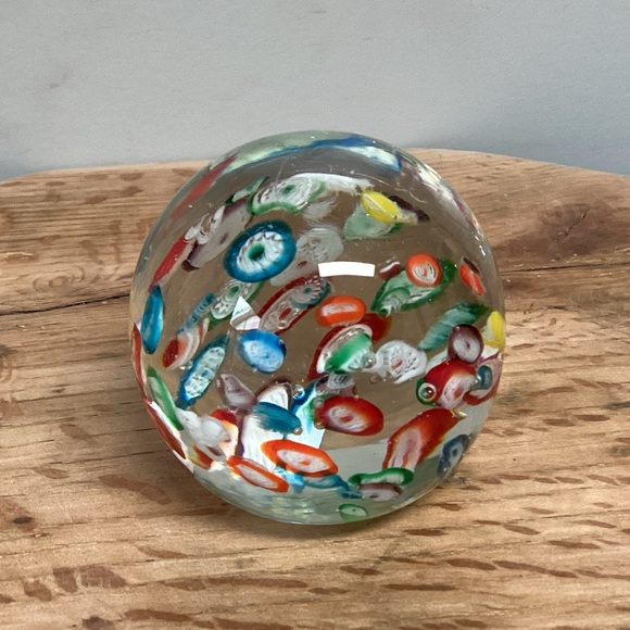 Vintage Millefiori Style Glass Art Paperweight - Excellent Gently Used Condition - Picture 2 of 15